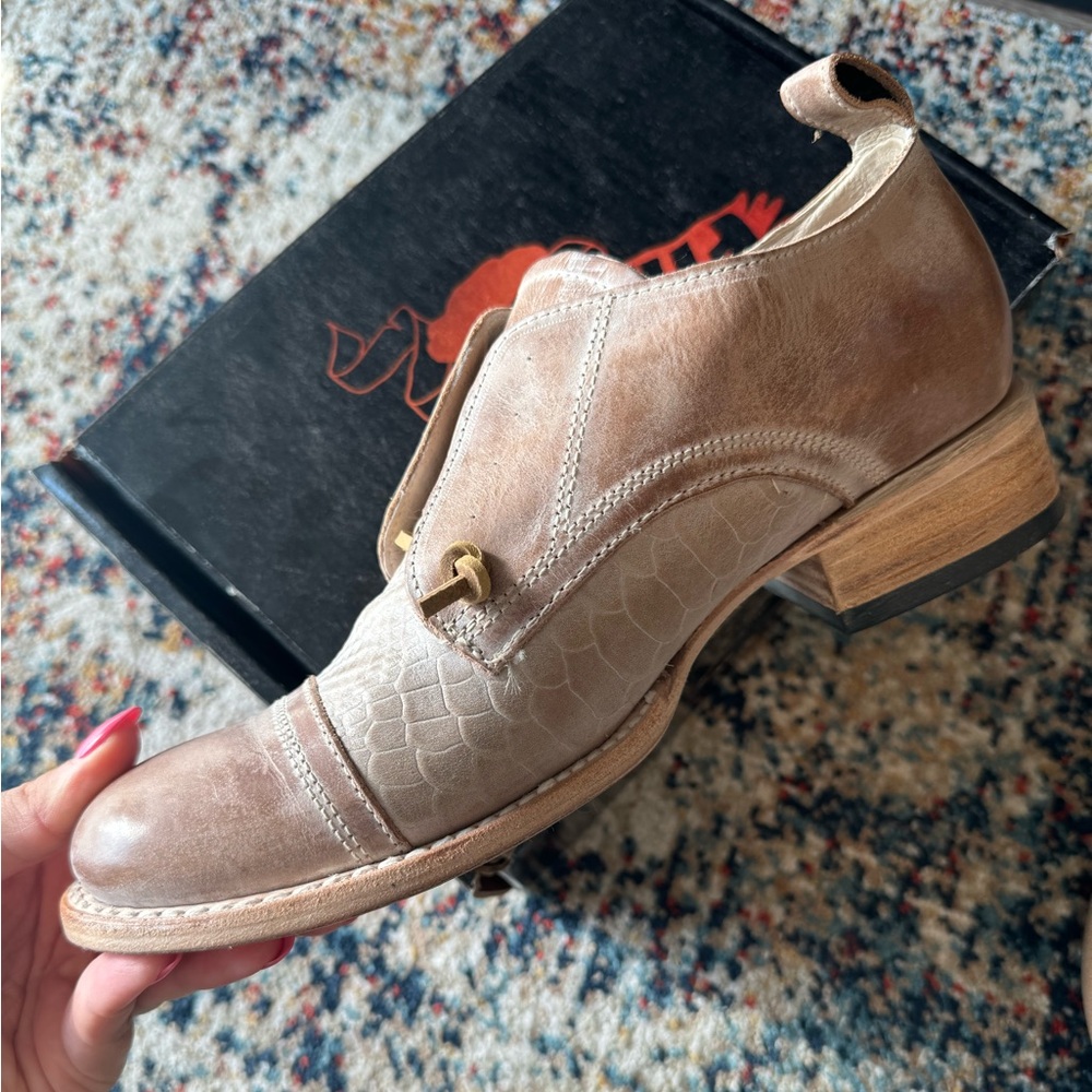 Freebird by Steven Mabel Taupe Shoes